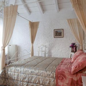 Camera con letto queen size